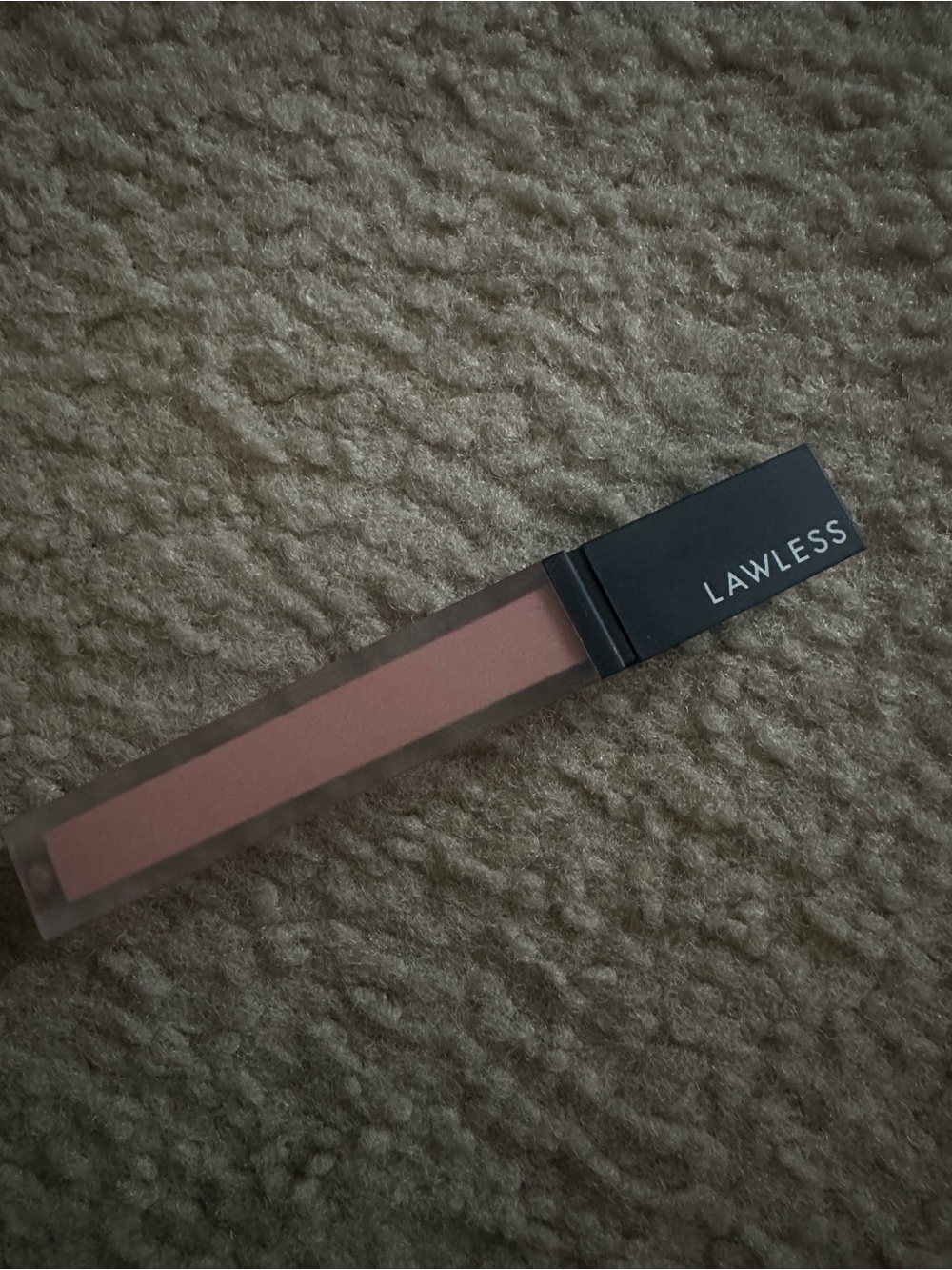 Lawless Lipgloss Georgia